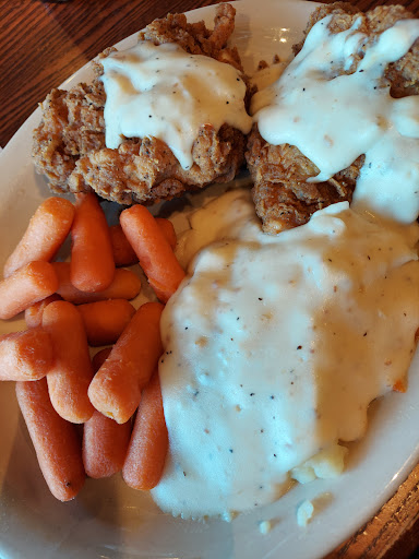 American Restaurant «Cracker Barrel Old Country Store», reviews and photos, 2421 Old Country Inn Dr, Caseyville, IL 62232, USA