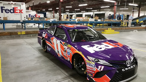 Shipping and Mailing Service «FedEx Ship Center», reviews and photos, 10601 Murdock Dr, Knoxville, TN 37932, USA