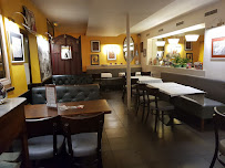 Atmosphère du Restaurant français Café de la Table Ronde à Grenoble - n°5