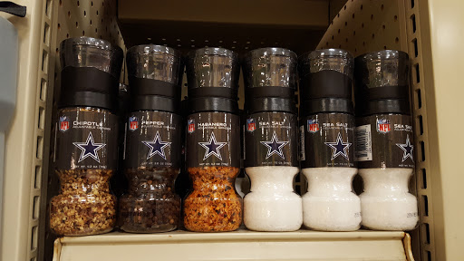 Grocery Store «H-E-B Grocery», reviews and photos, 209 N Texas Ave, Mercedes, TX 78570, USA