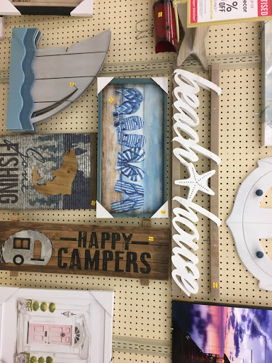 Craft Store «Hobby Lobby», reviews and photos, 290 Hawthorn Village Commons, Vernon Hills, IL 60061, USA