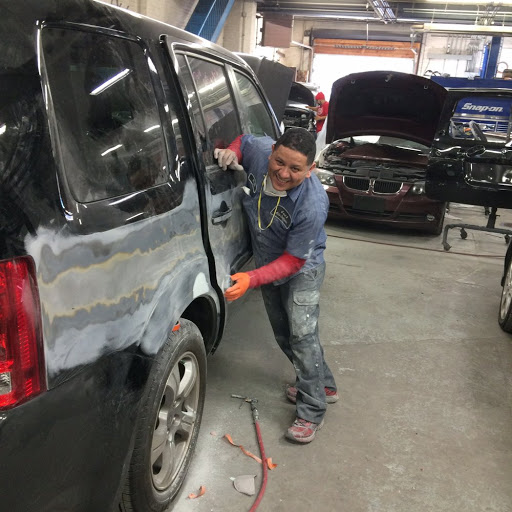 Auto Body Shop «G&B Collision Center», reviews and photos, 569 Grand Ave, Brooklyn, NY 11238, USA