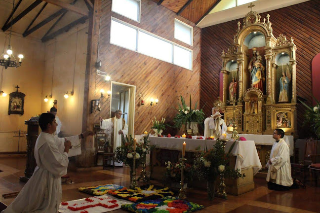 Opiniones de Parroquia Nuestra Señora Del Rosario De Puchuncaví en Puchuncaví - Iglesia
