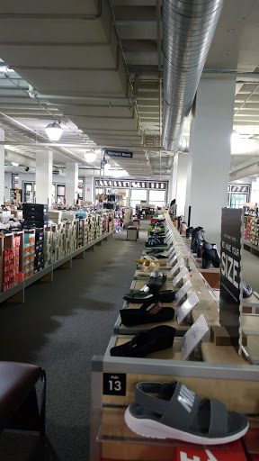 Shoe Store «DSW Designer Shoe Warehouse», reviews and photos, 7 Neponset St, Worcester, MA 01606, USA