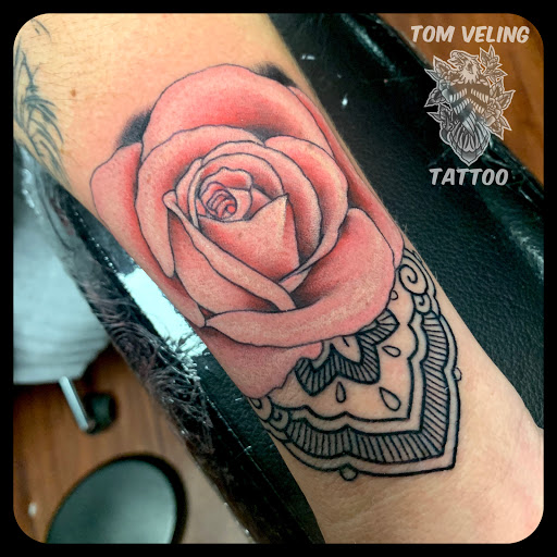 Explore shoulder cap tattoo ideas, creative tattoo ideas in Orwigsburg, available at Small World Tattoo