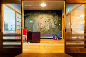 Guesthouse Hachi House image
