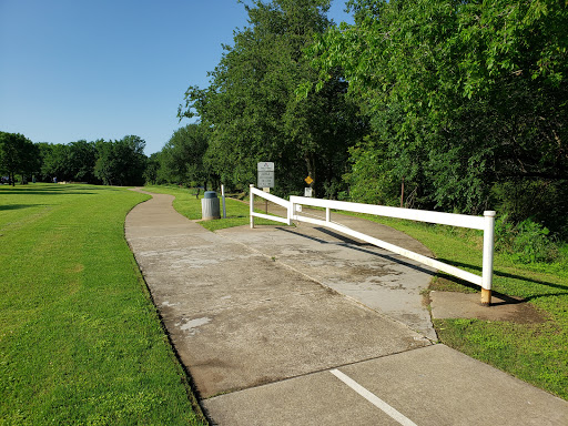 Park «Bob Findlay Linear Park», reviews and photos, 900 Findlay Dr, Arlington, TX 76012, USA