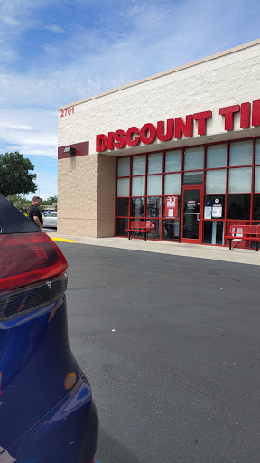 Tire Shop «Discount Tire Store - Ocala, FL», reviews and photos, 2701 SW College Rd #800, Ocala, FL 34474, USA