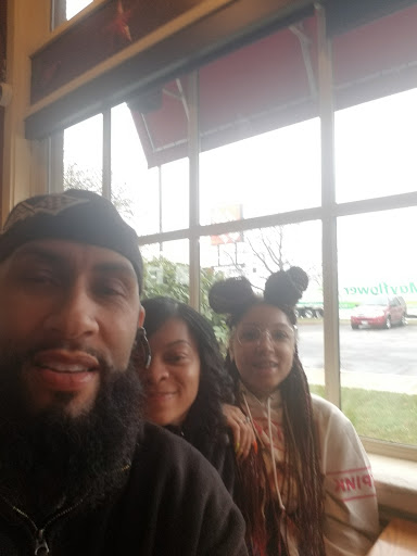 Movie Theater «AMC Showplace Schererville 16», reviews and photos, 875 Deer Creek Dr, Schererville, IN 46375, USA