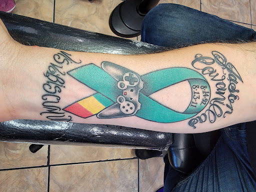 Tattoo Shop «Tried & True Tattoo», reviews and photos, 1037 E Grand Ave, Arroyo Grande, CA 93420, USA