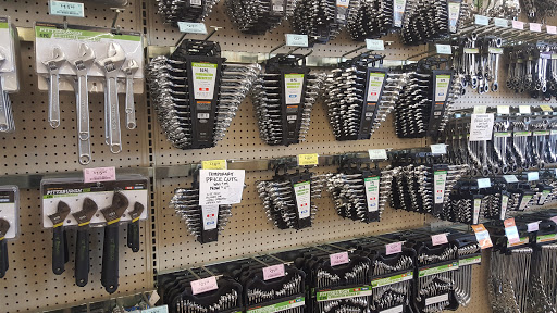 Hardware Store «Harbor Freight Tools», reviews and photos, 323 E Merritt Island Causeway, Merritt Island, FL 32952, USA