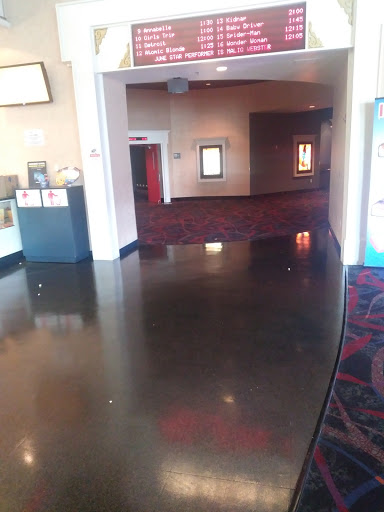 Movie Theater «Regal Cinemas Harbour View Grande 16», reviews and photos, 5860 Harbour View Blvd, Suffolk, VA 23435, USA