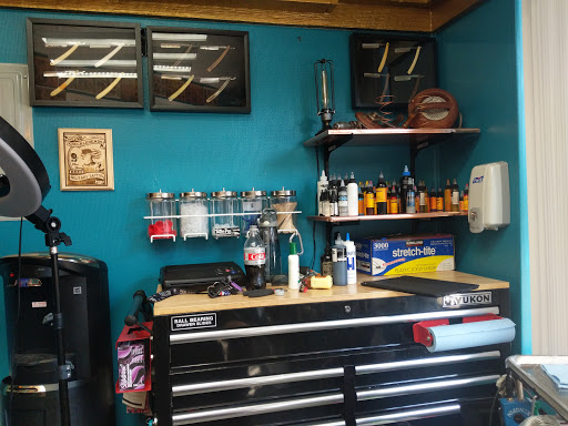 Tattoo Shop «The Silverton Tattoo Co.», reviews and photos, 201 Oak St, Silverton, OR 97381, USA