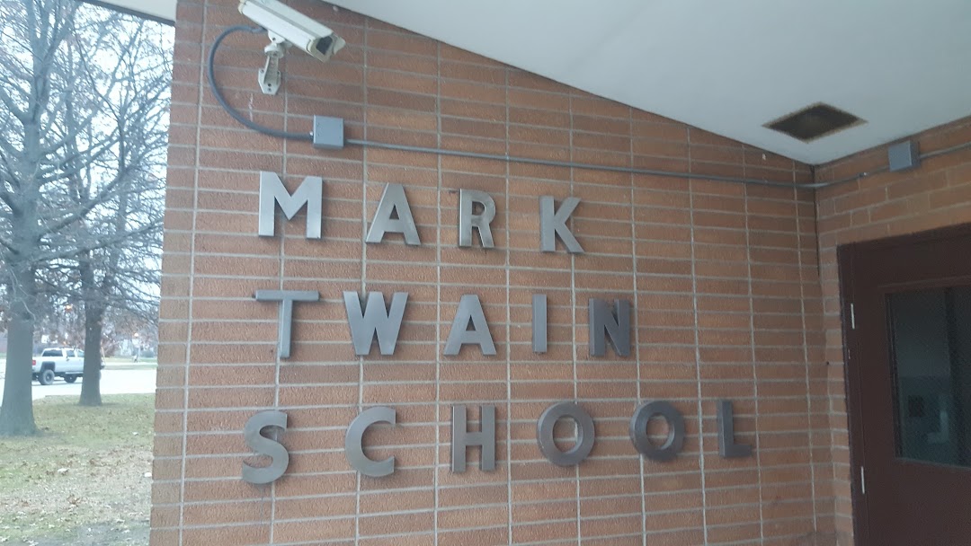 Alton Mark Twain School