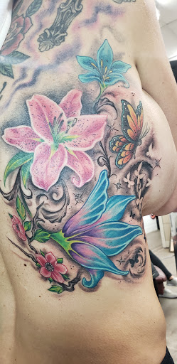 Tattoo Shop «Red Shores Tattoo Co.», reviews and photos, 2909 Baldwin St, Houston, TX 77006, USA