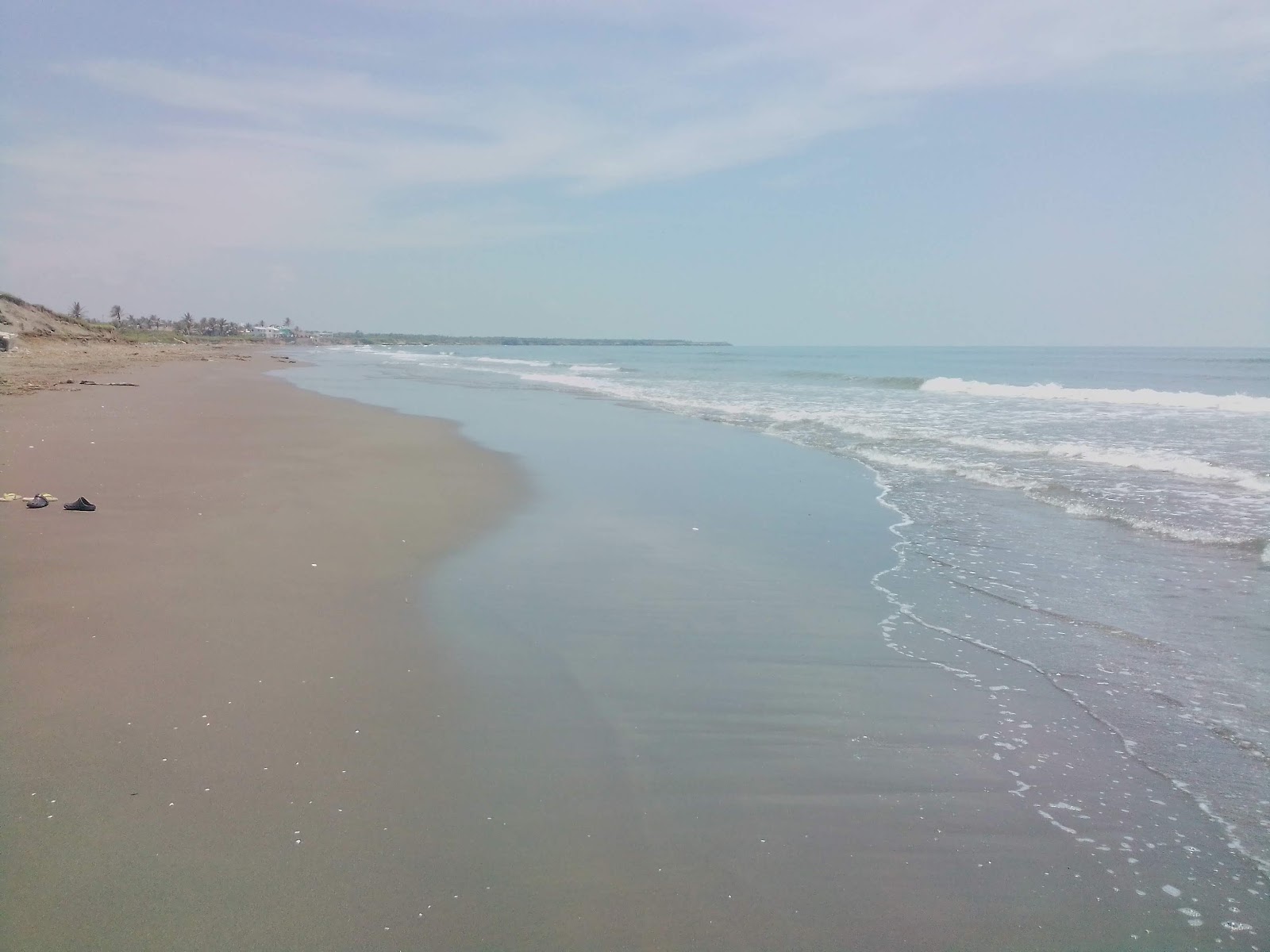Φωτογραφία του Playa Roca partida II με επίπεδο καθαριότητας εν μέρει καθαρό