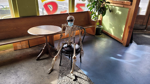 Pizza Restaurant «Whirled Pies Downtown», reviews and photos, 199 W 8th Ave, Eugene, OR 97401, USA