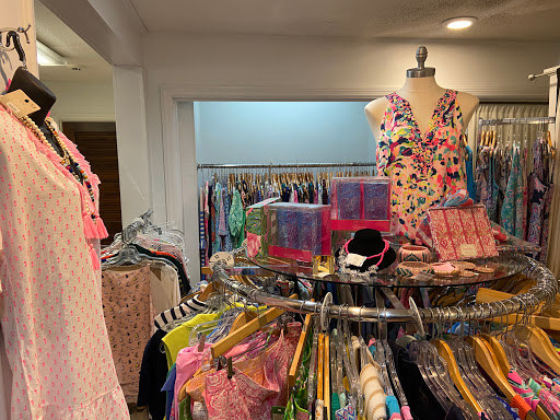 Consignment Shop «Mixed Nuts Boutique & Consignment», reviews and photos, 3415 Frederica Rd, Saint Simons Island, GA 31522, USA