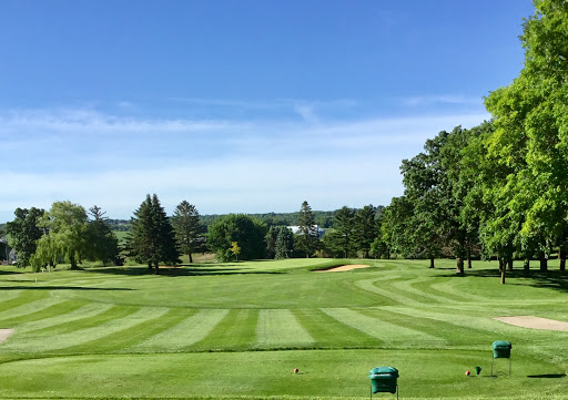 Country Club «Dyersville Golf & Country Club», reviews and photos, 1010 20th St NE, Dyersville, IA 52040, USA