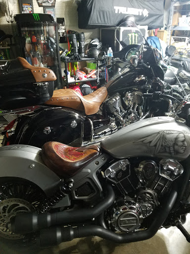 Motorcycle Dealer «Indian Motorcycle Kansas City & RideNow Powersports Kansas City», reviews and photos, 800 N Rogers Rd, Olathe, KS 66062, USA