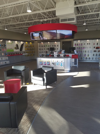 Cell Phone Store «Verizon Authorized Retailer – Cellular Sales», reviews and photos, 1805 W Main St, Norman, OK 73069, USA