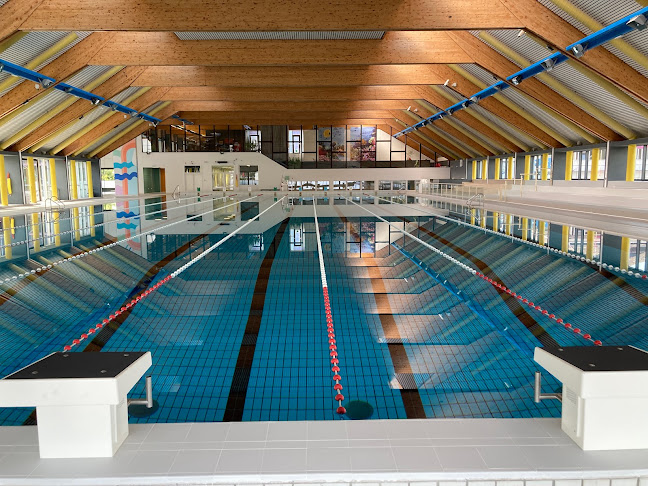 Beoordelingen van Zwembad "Les Dauphins" in Moeskroen - Sportcomplex