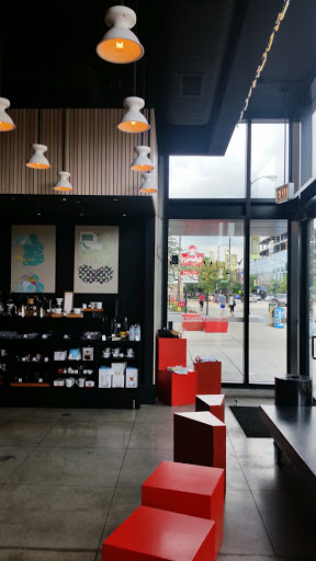 Coffee Shop «Intelligentsia Coffee Wicker Park Coffeebar», reviews and photos, 1609 W Division St, Chicago, IL 60622, USA