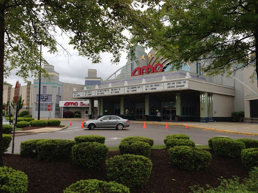 Movie Theater «AMC Framingham 16 with Dine-in Theatres», reviews and photos, 22 Flutie Pass, Framingham, MA 01701, USA