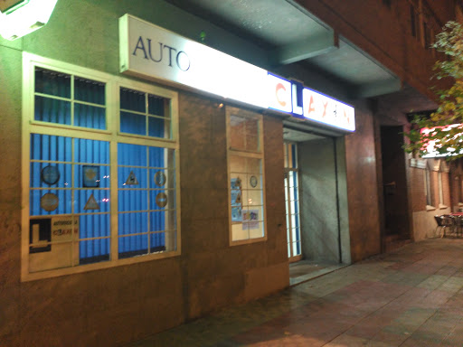 Auto Escuela CLAXON Portal de Foronda en Vitoria-Gasteiz provincia Álava