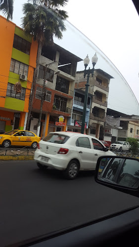 Av. June Guzman, Quevedo, Ecuador