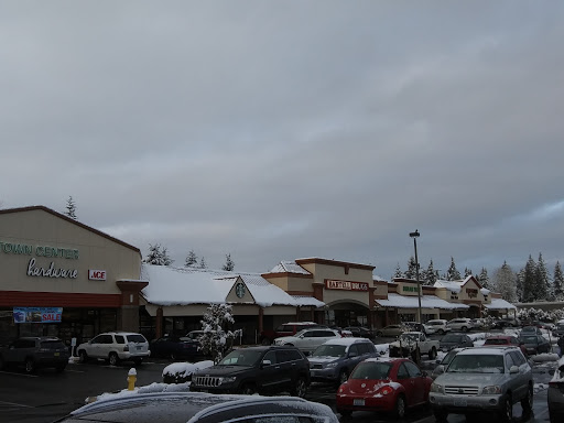 Shopping Mall «Bridle Trails Shopping Center», reviews and photos, 6501-6625 132nd Ave NE, Kirkland, WA 98033, USA