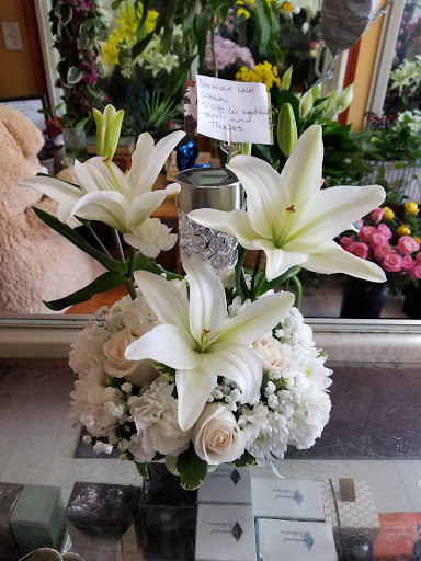 Florist «The Flower Pot & Basket Shop», reviews and photos, 5631 W Madison St, Chicago, IL 60644, USA