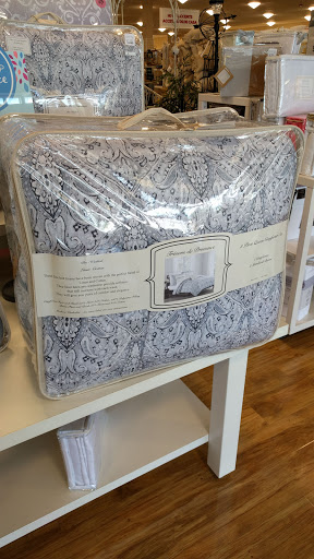 Department Store «Marshalls & HomeGoods», reviews and photos, 731 Centerview Blvd, Kissimmee, FL 34741, USA