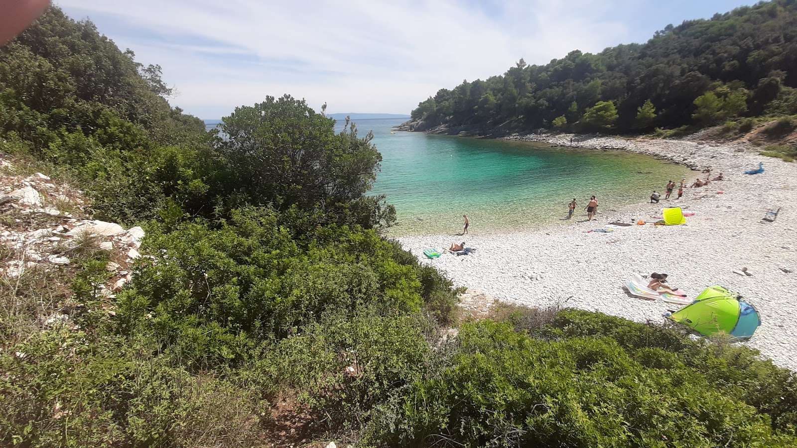 Foto de Cava beach ubicado en área natural