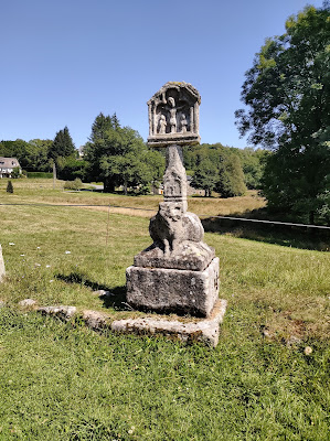 Croix du Mouton (des Templiers) à Peyrelevade