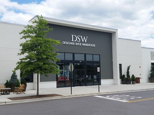 DSW Designer Shoe Warehouse, 4 S Tunnel Rd, Asheville, NC 28805, USA, 