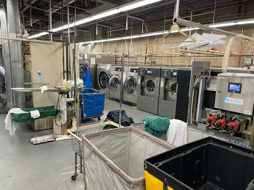 Dry Cleaner «Chicago Green Cleaners», reviews and photos, 3103 N Ashland Ave, Chicago, IL 60657, USA