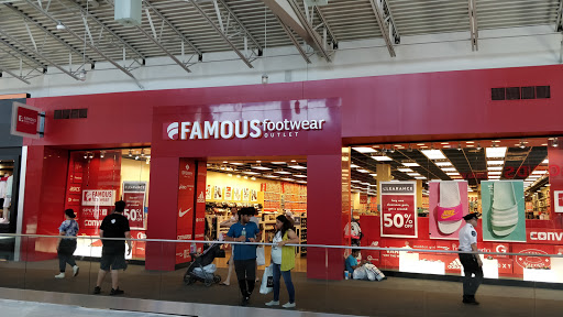Shoe Store «Famous Footwear Outlet», reviews and photos, 651 Kapkowski Rd, Elizabeth, NJ 07201, USA