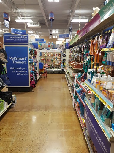 Pet Supply Store «PetSmart», reviews and photos, 1742 E 3rd St, Williamsport, PA 17701, USA