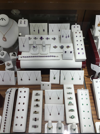 Jeweler «Ken and Daughter Jewelers», reviews and photos, 707 E 1st St, Newberg, OR 97132, USA