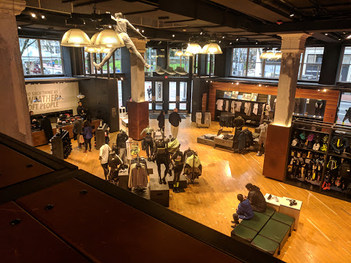 Clothing Store «Nike Portland», reviews and photos, 638 SW 5th Ave, Portland, OR 97201, USA