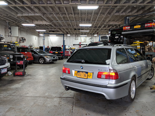 Auto Repair Shop «STEINWAY AUTO REPAIRS INC», reviews and photos, 23-05 Steinway St, Queens, NY 11105, USA