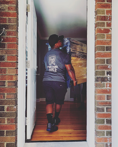 Moving and Storage Service «Two Men and a Truck», reviews and photos, 5328 Bardstown Rd, Louisville, KY 40291, USA