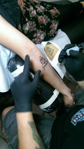 Body Piercing Shop «Blue Horse Shoe Tattoo and Piercing», reviews and photos, 3513 Virginia Beach Blvd, Virginia Beach, VA 23452, USA