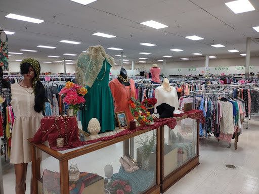 Thrift Store «We Care Thrift Store», reviews and photos, 420 Market St, Dayton, TN 37321, USA