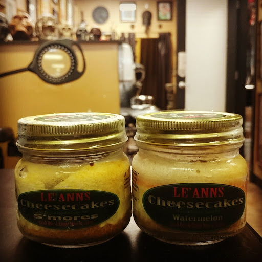 Tattoo and Piercing Shop «Hot Box Tattoos», reviews and photos, 1037 W Brandon Blvd, Brandon, FL 33511, USA