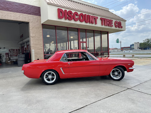 Tire Shop «Discount Tire Store - San Marcos», reviews and photos, 2227 S Interstate 35, San Marcos, TX 78666, USA