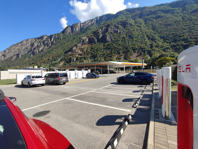 Rezensionen über Tesla Supercharger in Martigny - Tankstelle