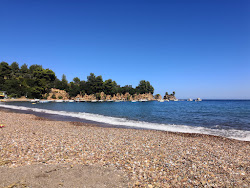 Fotografie cu Kotsikia beach cu golful spațios