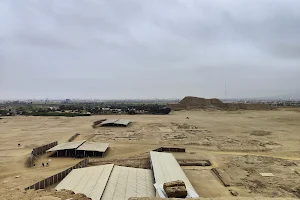 Huaca del Sol y la Luna image